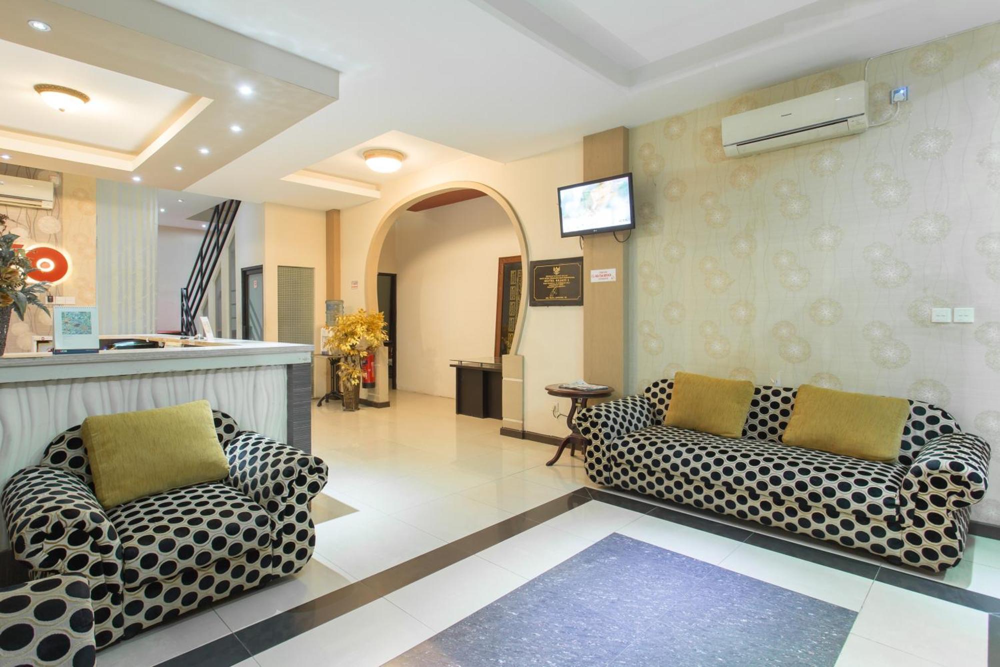 Oyo 663 Hotel Sejati Balikpapan  Exterior foto